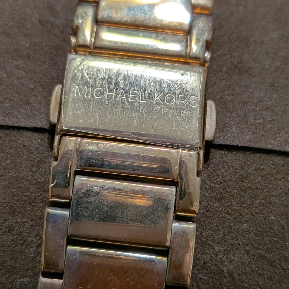 Michael Kors Parker‎ Women's Watch, Stainless Steel and Pavé Crystal MK 5491 - Picture 3 of 11